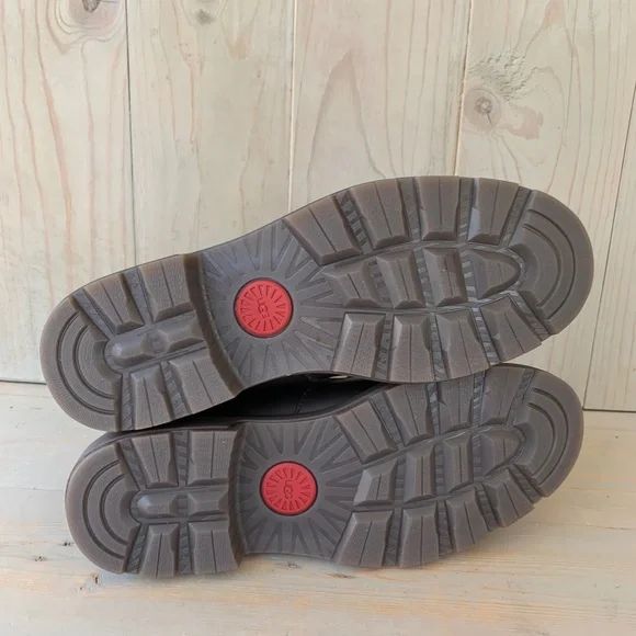 UGG BILTMORE HIKER MENS WATERPROOF BOOTS US 11.5 NIB - Picture 5 of 8